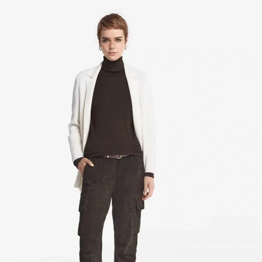 Banana Republic Cashmere women’s sweater - Picture 2 of 6